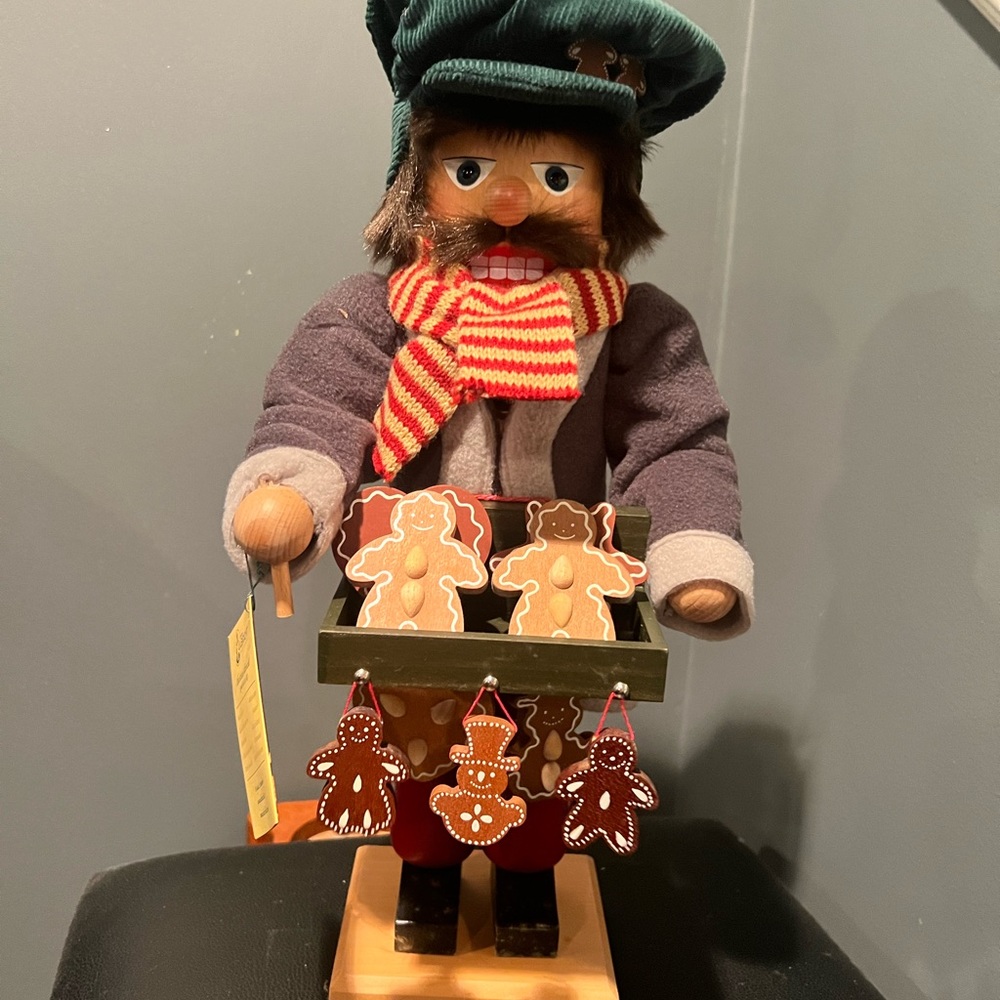 NWT Christian Ulbricht Limited Edition Gingerbread Vendor Nutcracker